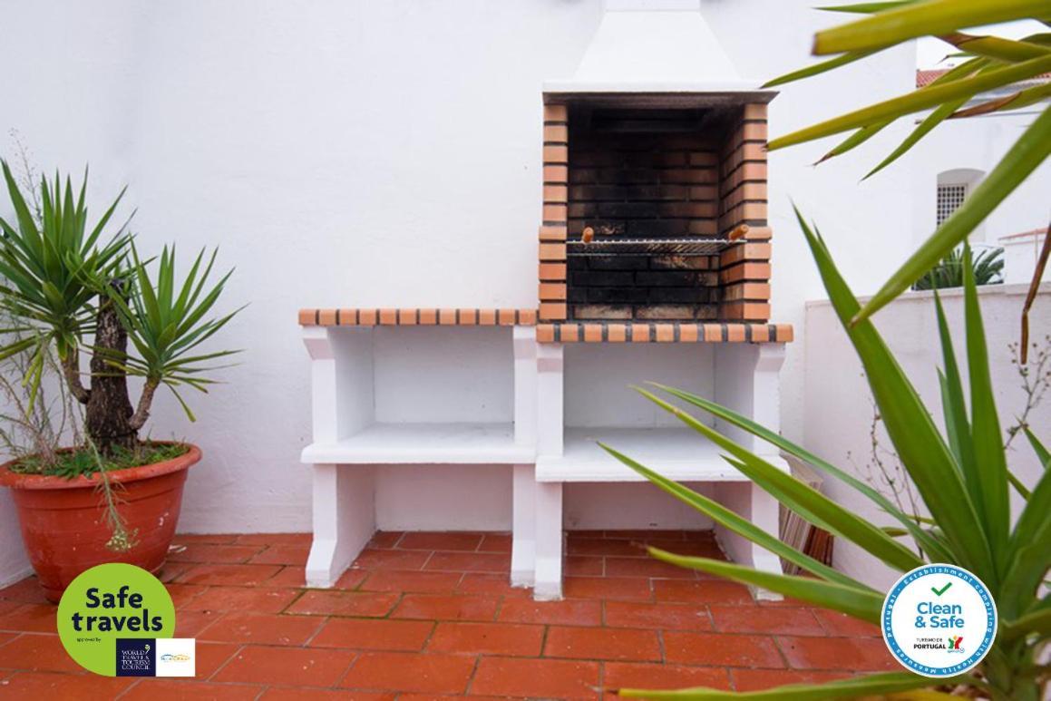 Lena'S Beach House By Hellovacations Albufeira Extérieur photo